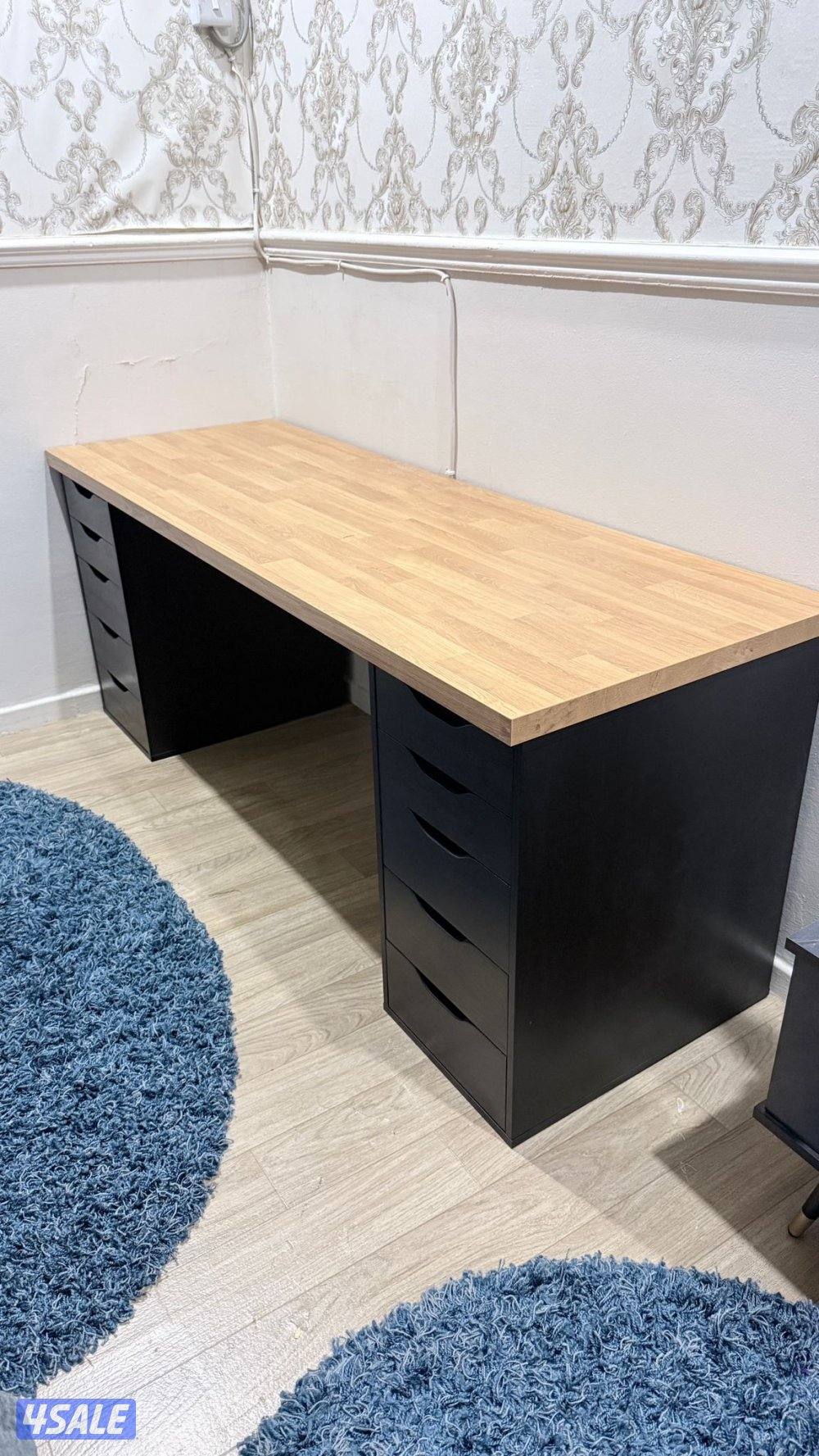 للبيع طاولة ايكيا مستعمله شبه جديده0