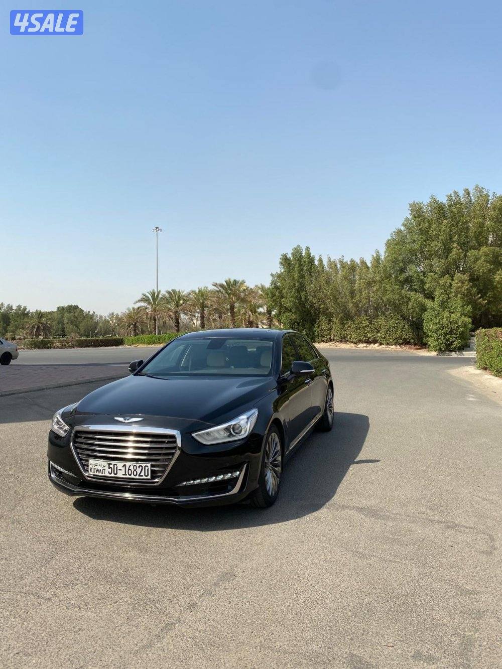 جينيسيز G90 موديل ٢٠١٧ ماشي ١٢٠ ألف  ٦ سلندر لون اسود وارد الواكاله1