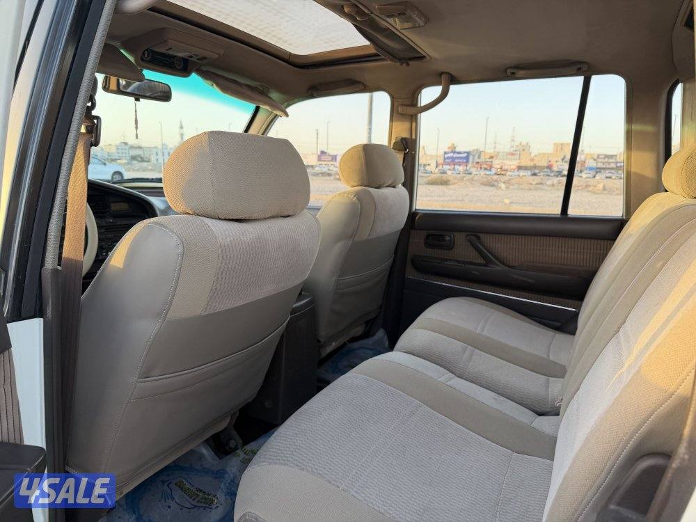 لاندكروز 1990 نوع VXR قير عادي3