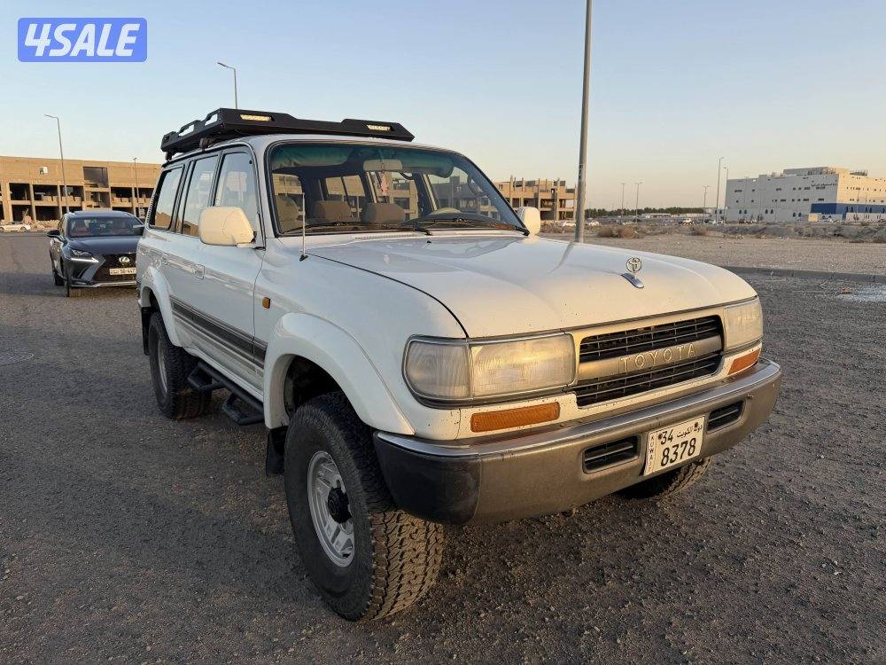 لاندكروز 1990 نوع VXR قير عادي7