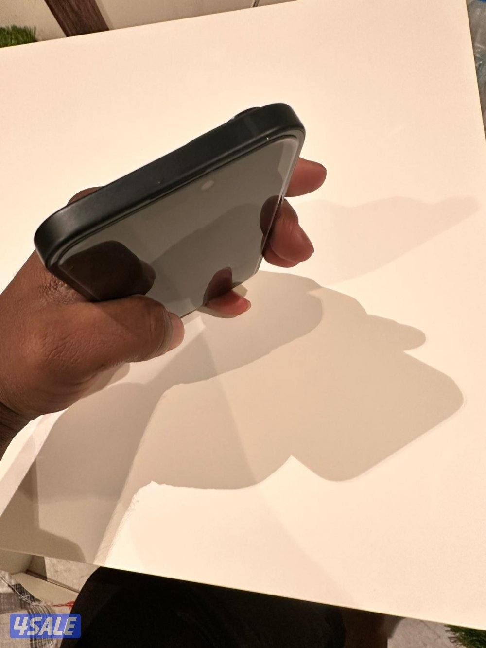 (only  iPhone 15) 512GB | 93% Battery | Like New |4