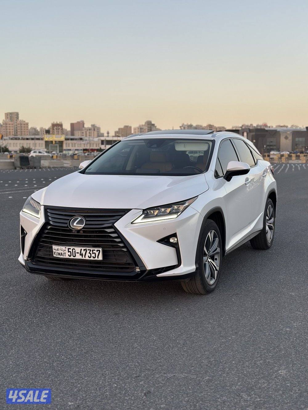 لكزس RX مديل 2018 الدرجى الاولى2