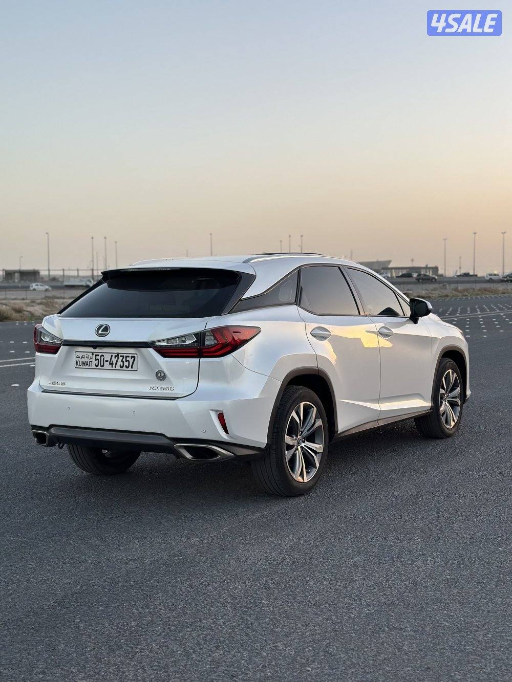 لكزس RX مديل 2018 الدرجى الاولى5