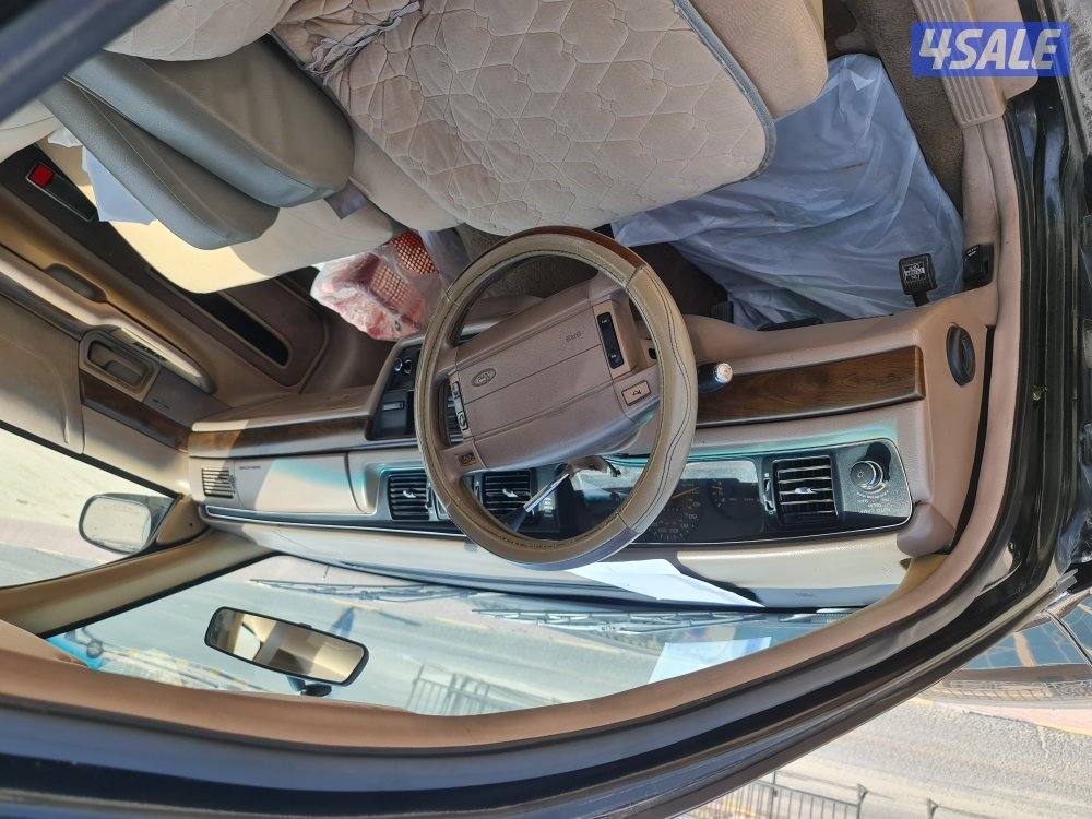 للبيع فورد فكتوريا موديل 19935