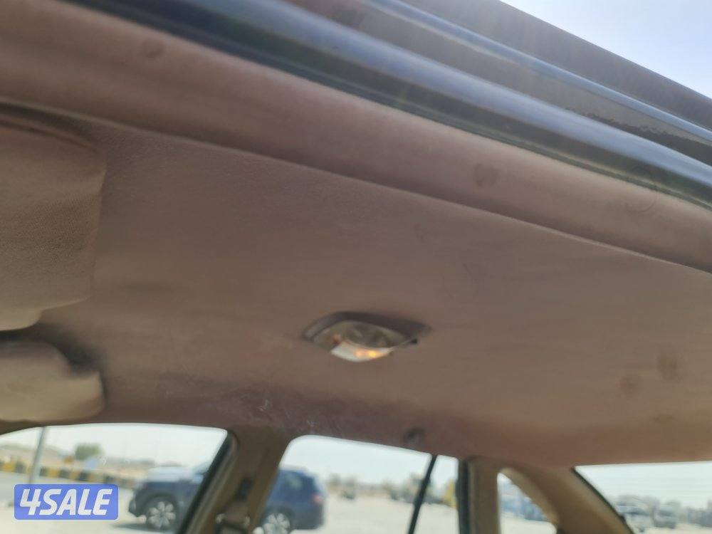 للبيع فورد فكتوريا موديل 19934