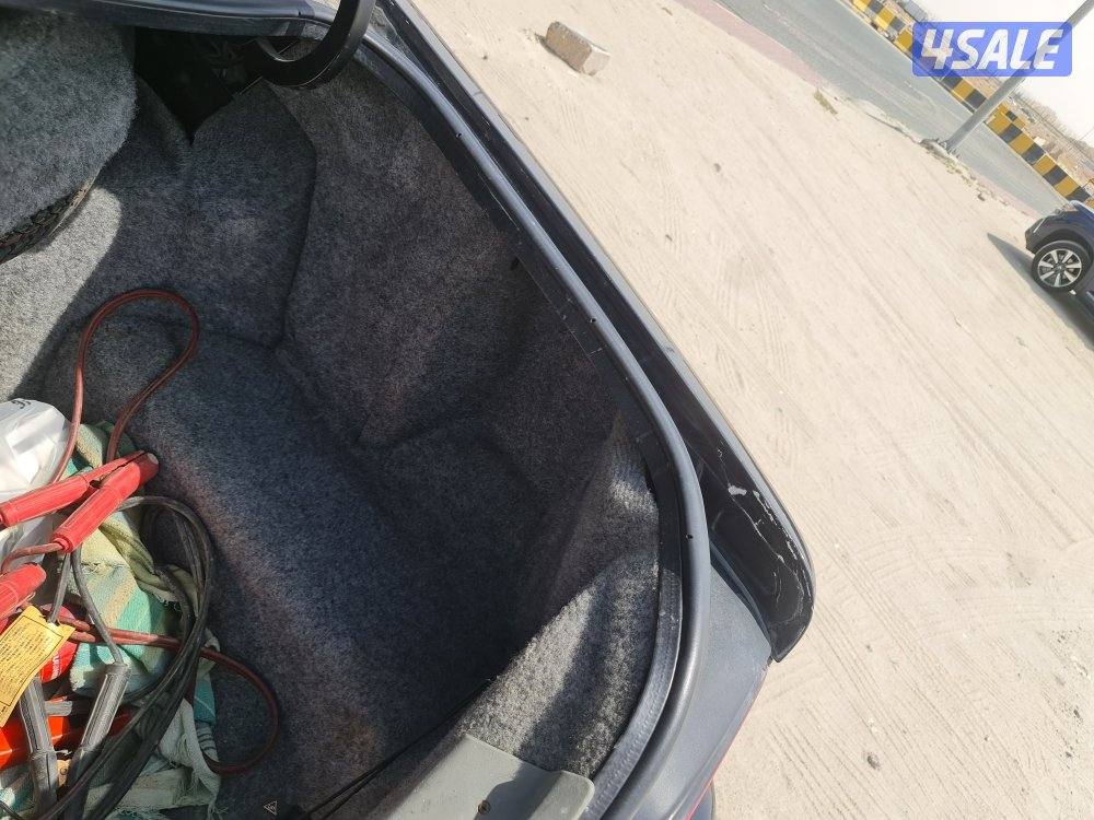 للبيع فورد فكتوريا موديل 199312