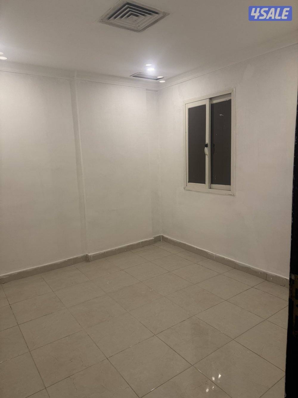 شقة للإيجار بميدان حولي2