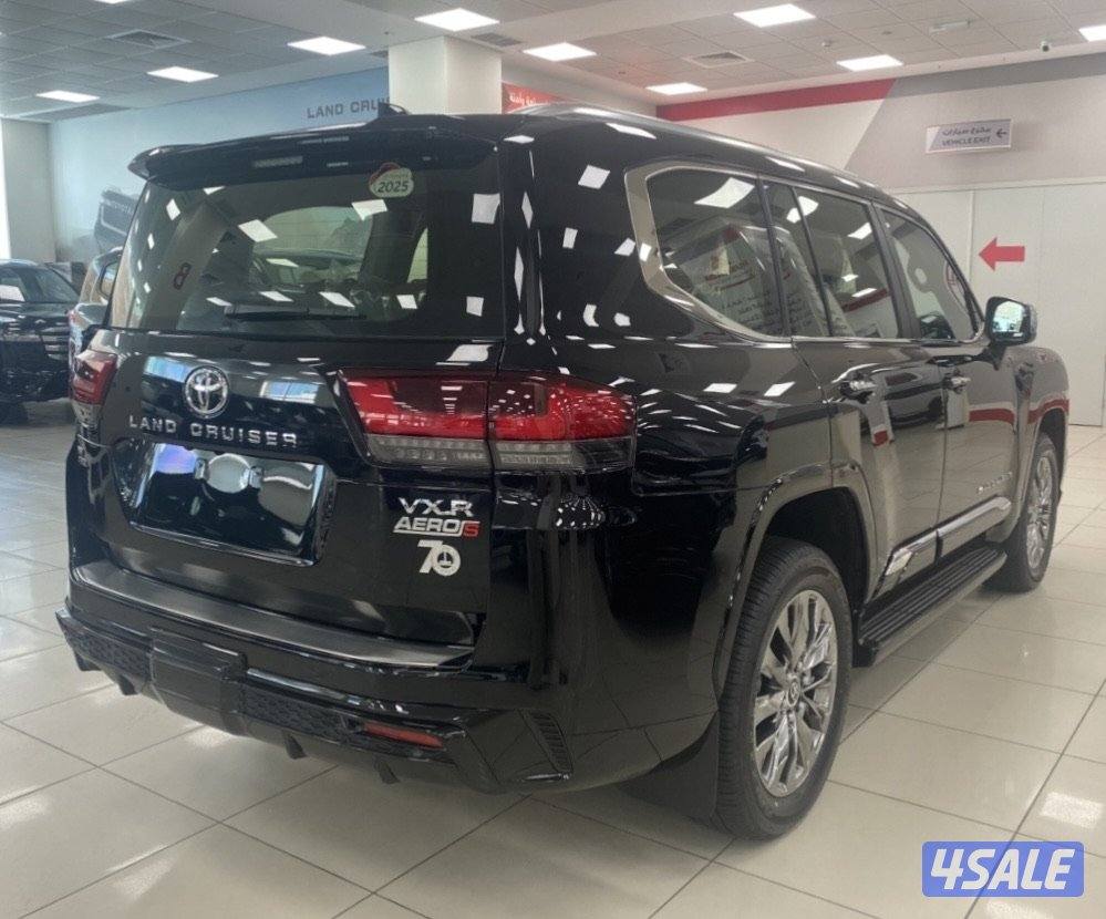 لاندكروزر VXR اصفار1