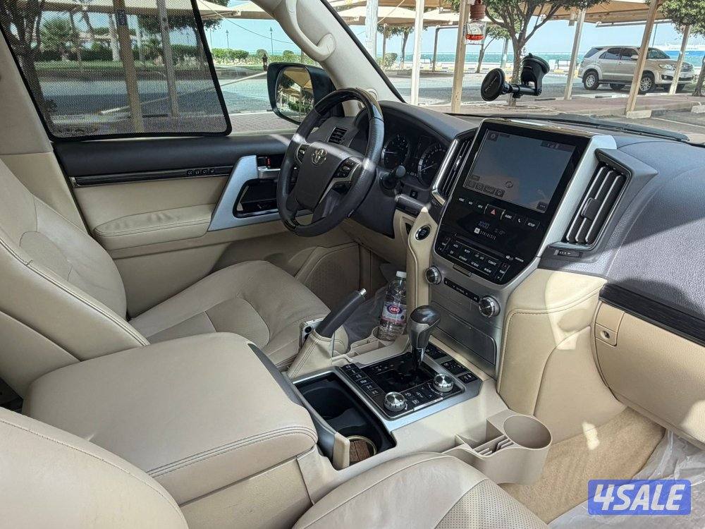 للبيع لاند 2016 vxr صبغ الوكالة3