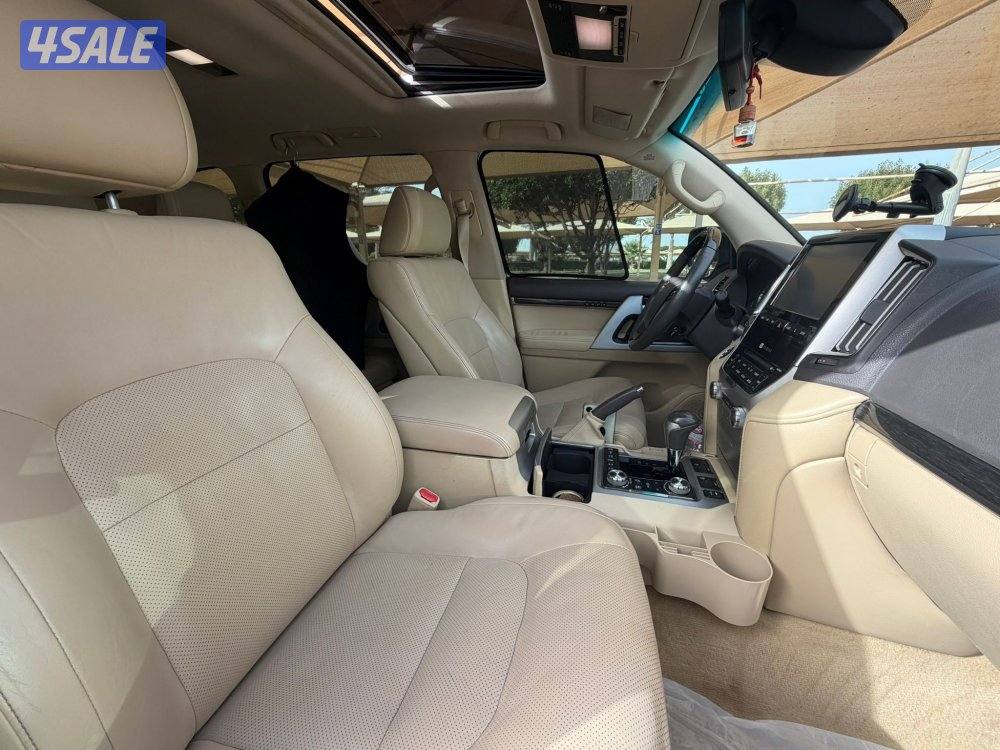 للبيع لاند 2016 vxr صبغ الوكالة5