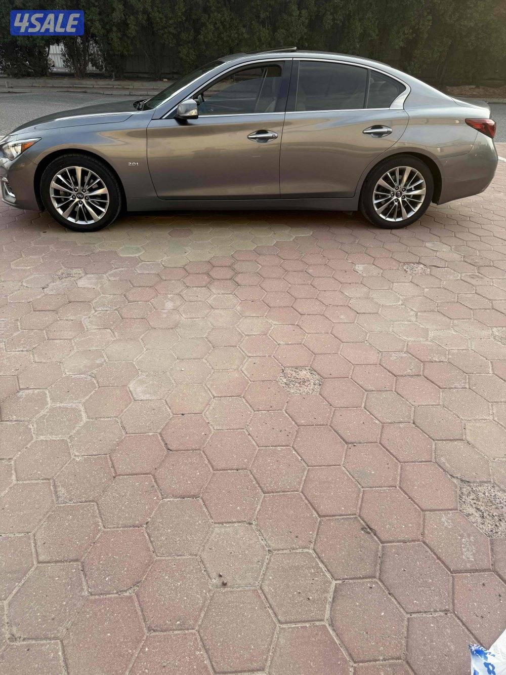 للبيع 2018 إنفينيتي Q50  صبغ الوكالة2