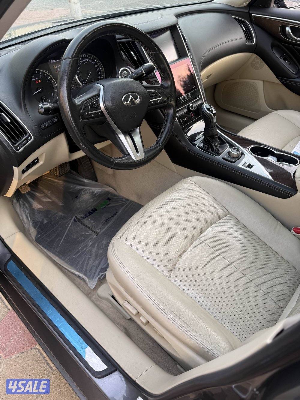 للبيع 2018 إنفينيتي Q50  صبغ الوكالة6