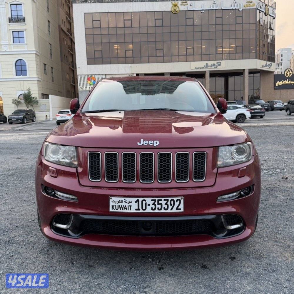 SRT8 Jeep Grand Cherokee 6.4 HEMI Sport2
