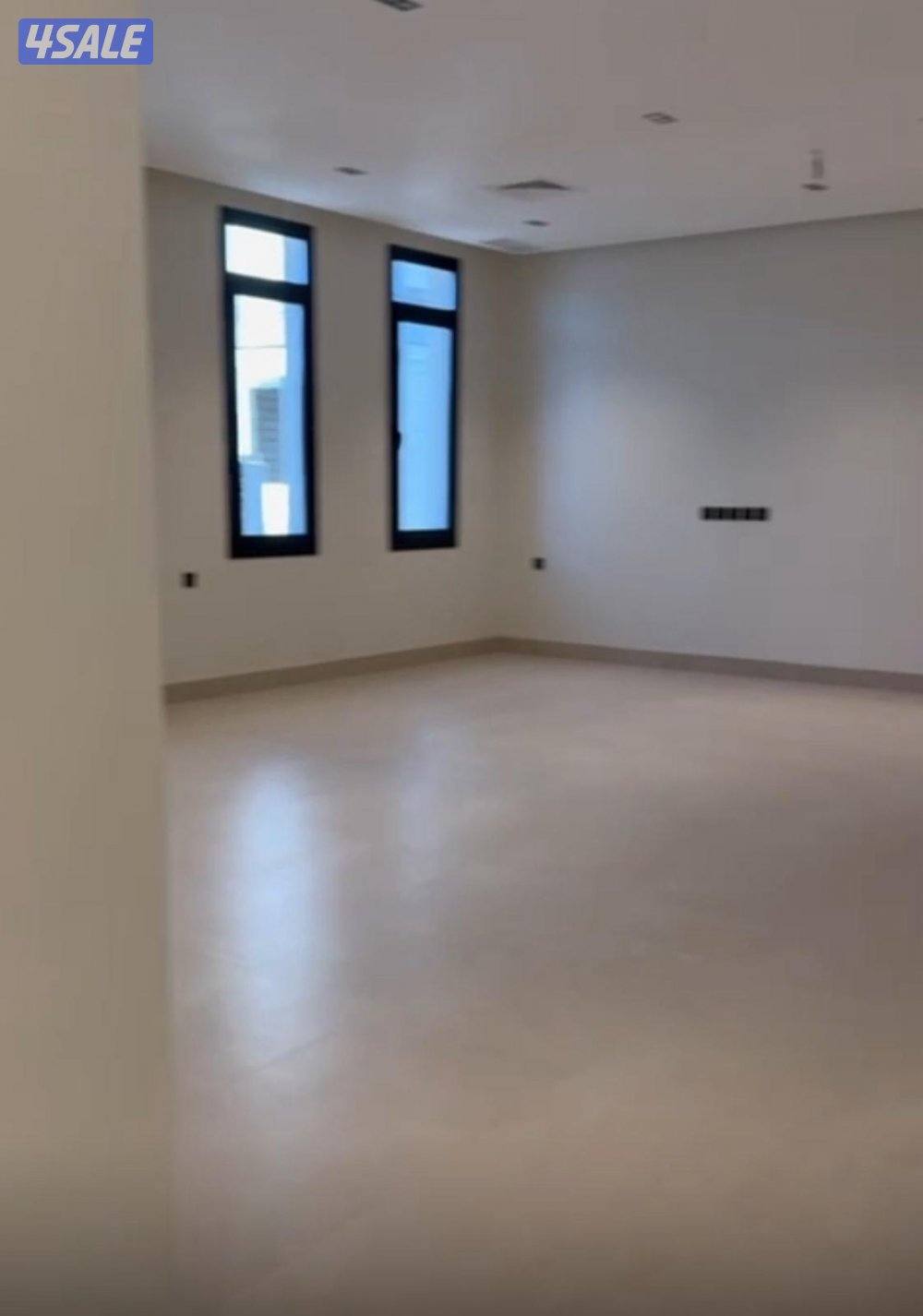 للايجار بالمطلاع دور جديد فخم0