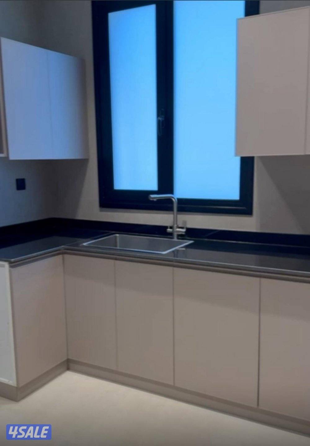 للايجار بالمطلاع دور جديد فخم1