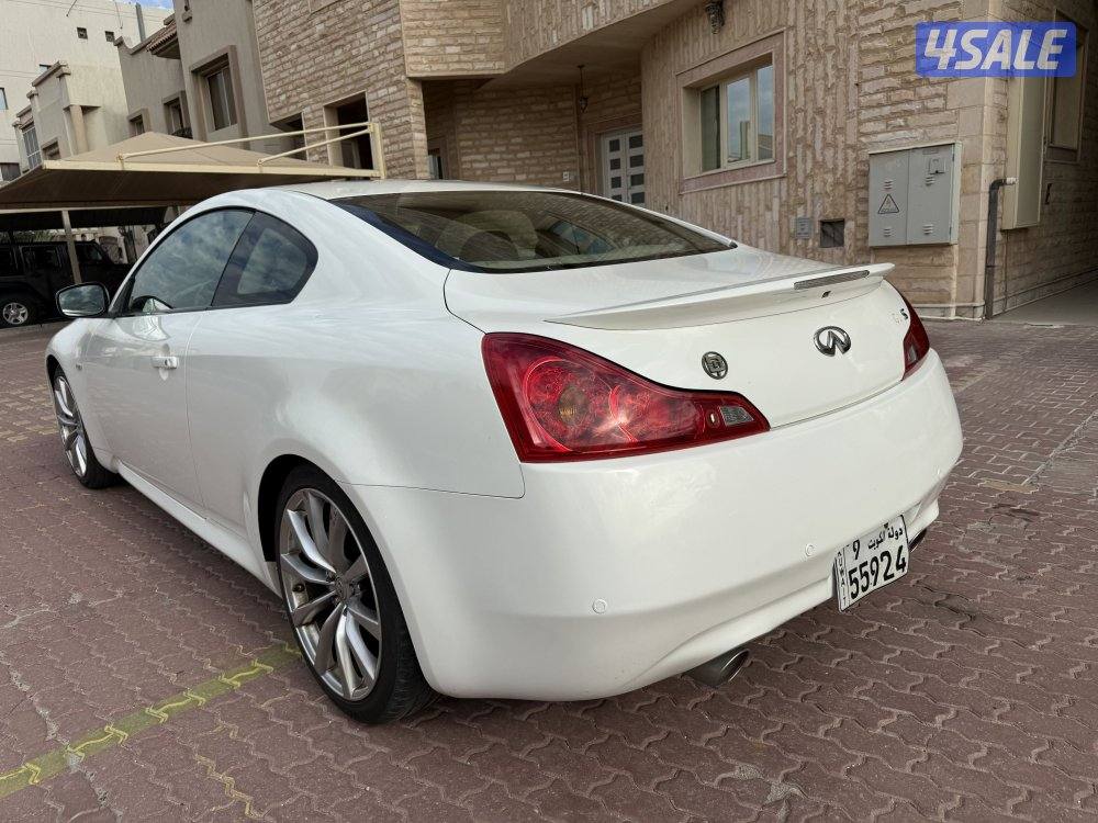 للبيع G37 بحاله نظيفه ممتازه 145 مرفق فحص0