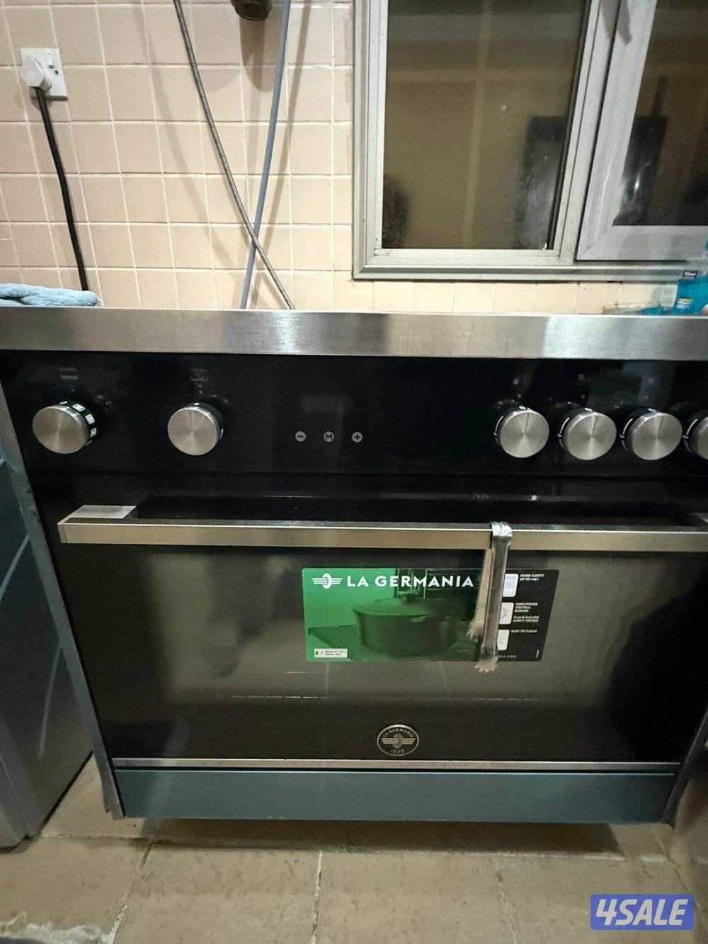 La Germania 5 ceramic electric Cooker- Almost new | oven never used3