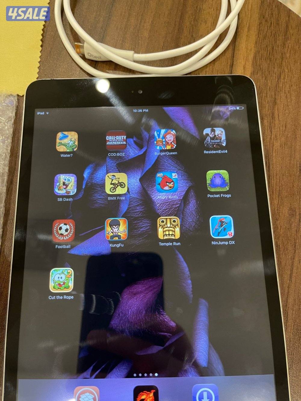 ايباد ميني نظيف تقريبا بدون اي خدوش مع بطارية قوية كالجديد4