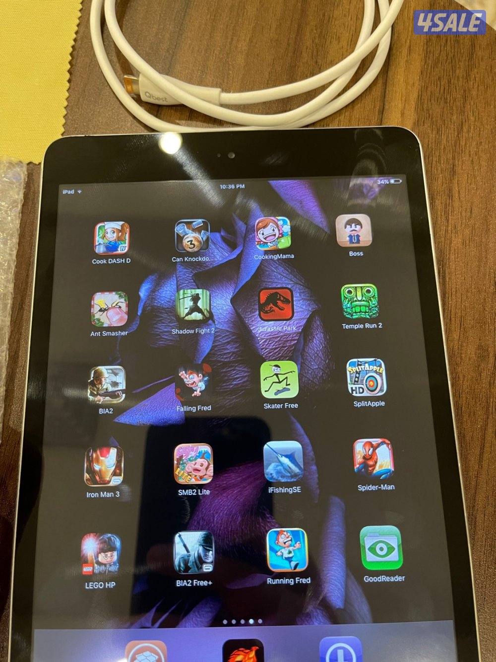 ايباد ميني نظيف تقريبا بدون اي خدوش مع بطارية قوية كالجديد3