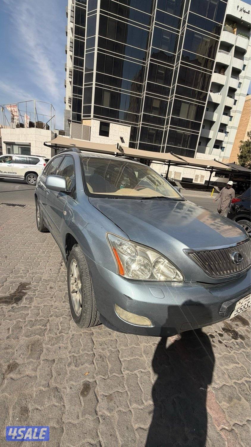 لكزس RX 350 موديل 2004 ماشي 175000 فل اوبشن مكيف ثلج نظيف جدا لون بحري4