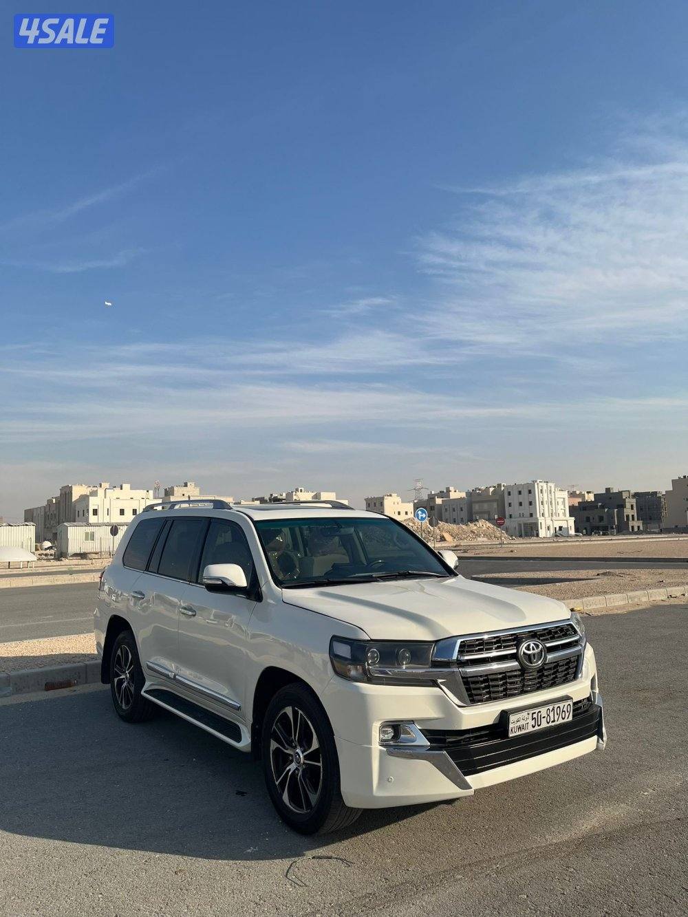 للبيع لاند قروزر مديل ٢٠٢١  وارد الساير4