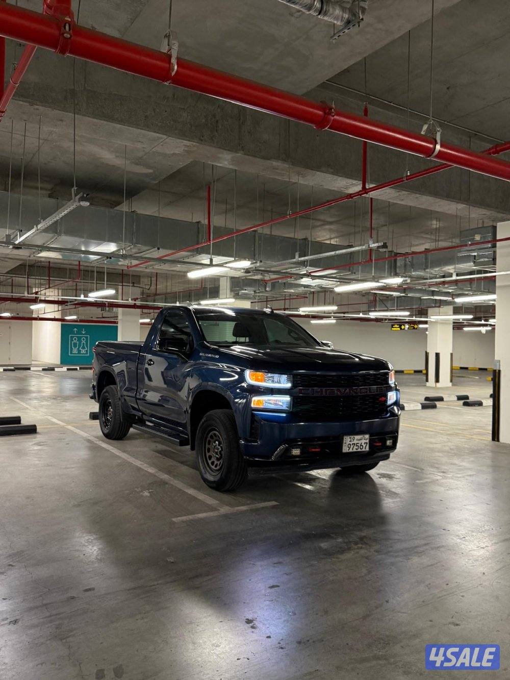 للبيع وانيت سلفرادو 20212