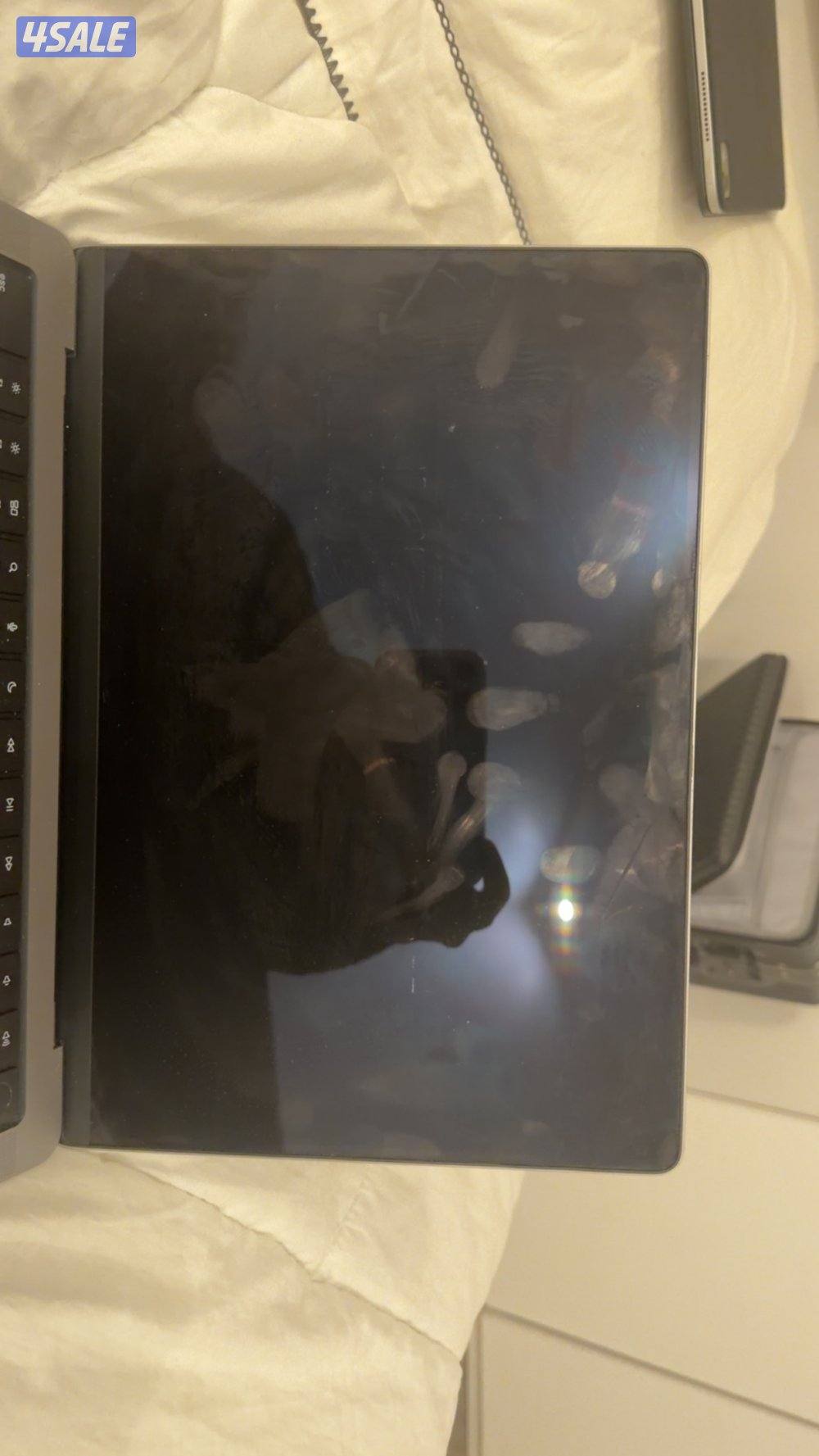 ماك بوك برو M3 للبيع0