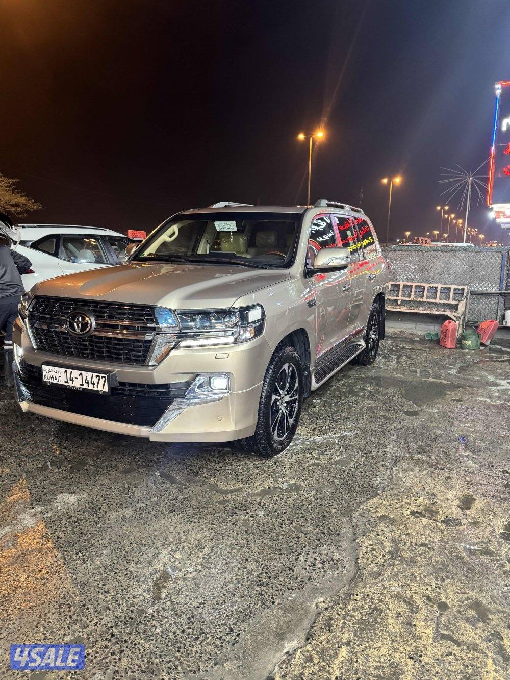 للبيع  لاندكروز  مديل 2016  GXR تبارك الرحمن نظيف توني مسوي له سيرفس0