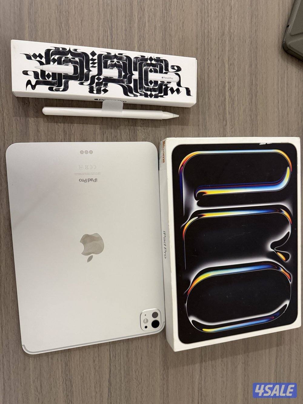 ايباد M4 ١١انش 256 قيقا بطارية 99%+ قلم ابل برو الاصلي0