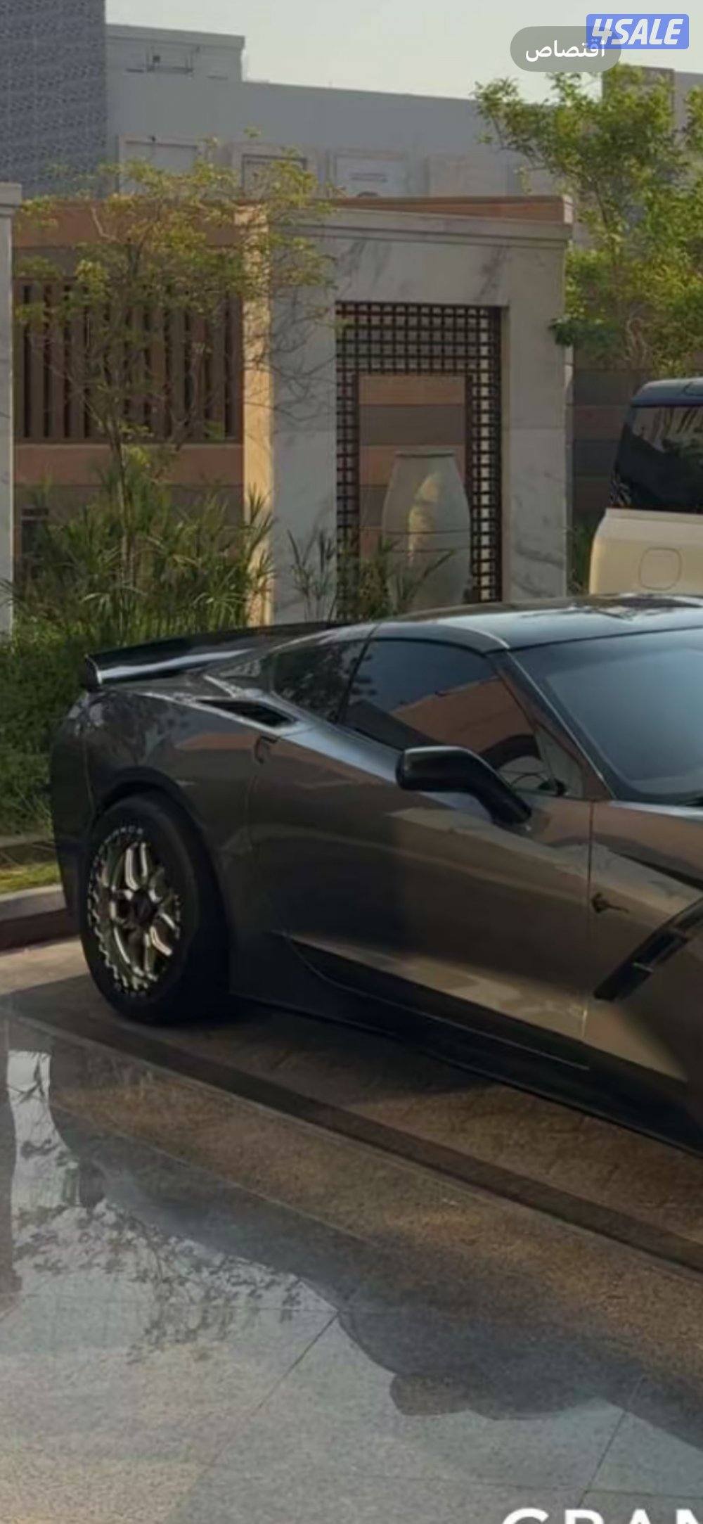 للبيع رنقات لقونا بيدلوك حجم 18 راكبين على كورفت C7 مع توايرهم1