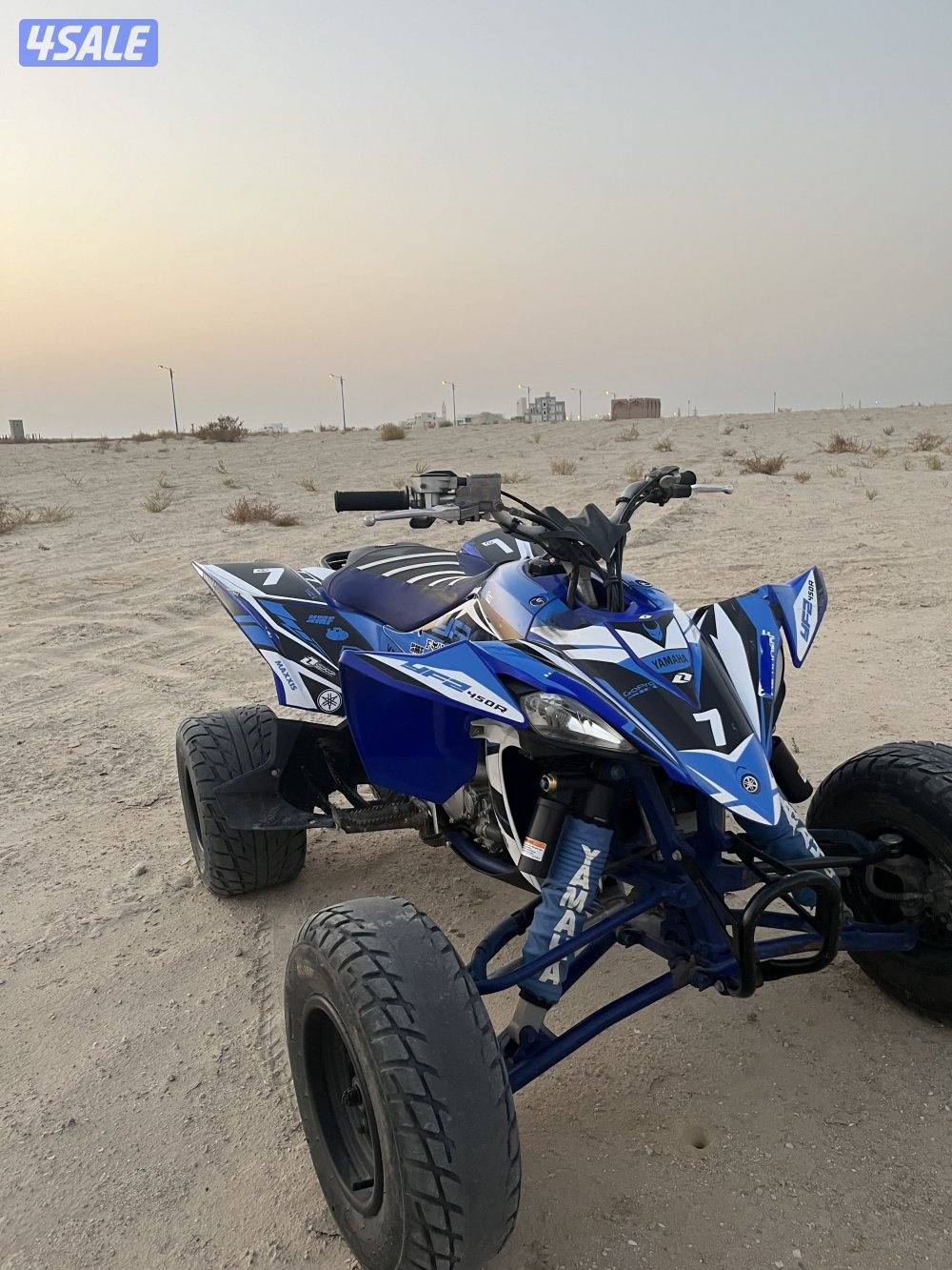 للبيع YFZ450r موديل 2018 ستروكر مالك الاول0