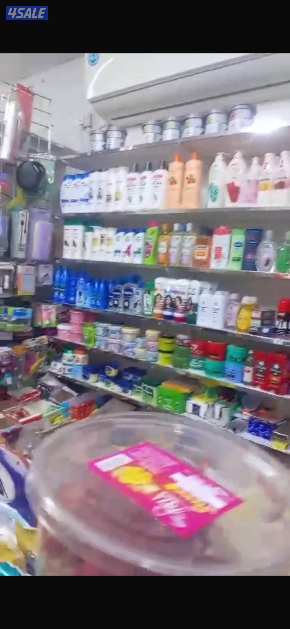 محل بقالة للبيع مدخول ممتاز0