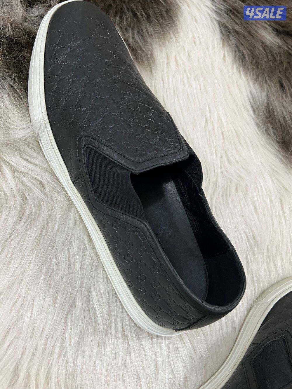 جوتين قوتشي مقاس ٤٣2