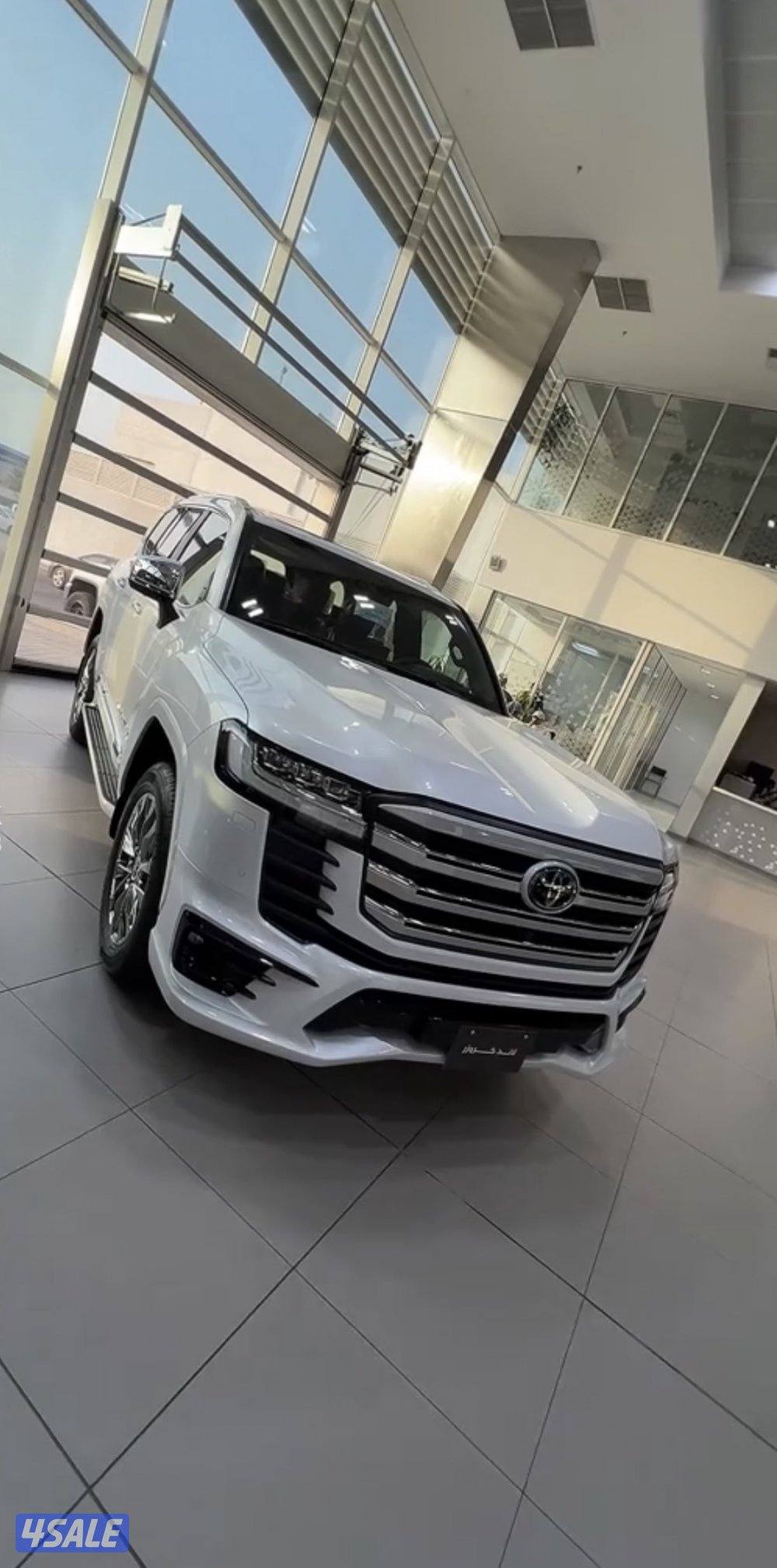 بيعه سريعة للصامل فقط لاند كروزر VXR3