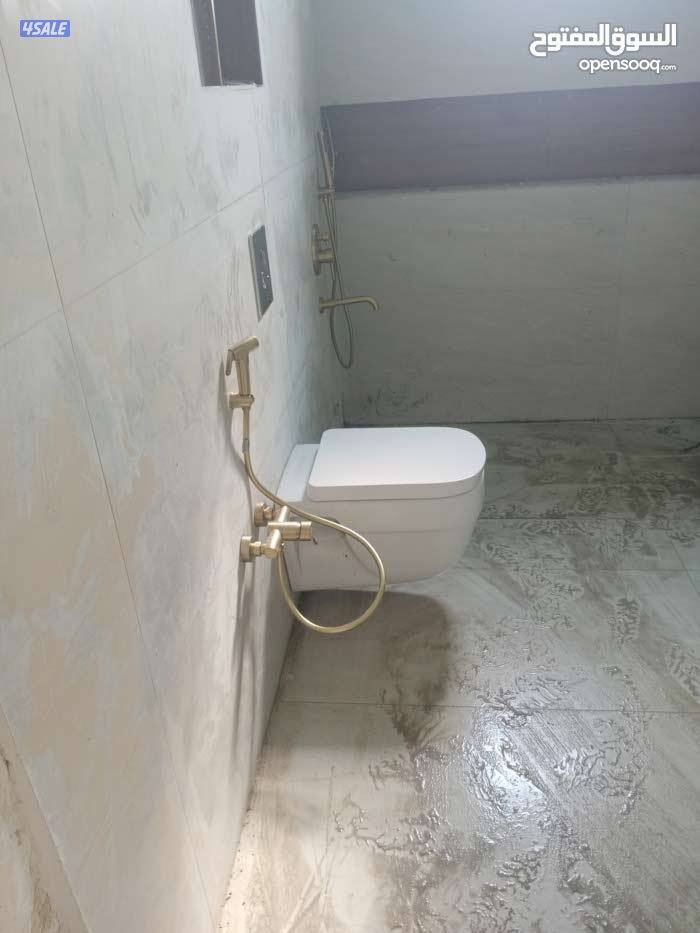 فني صحي سباك تمديد وتكسير الحمامات وصيانة4