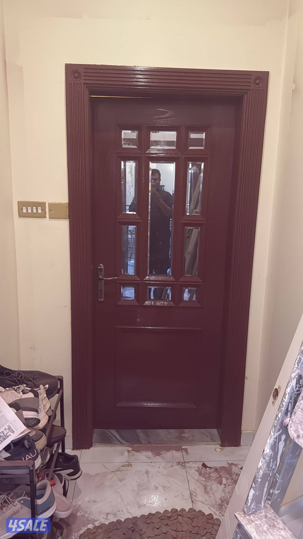 صباغ خشب ونجار صبغ باب كبتات وغرفة النوم صبغ خاص نارى ولكر0