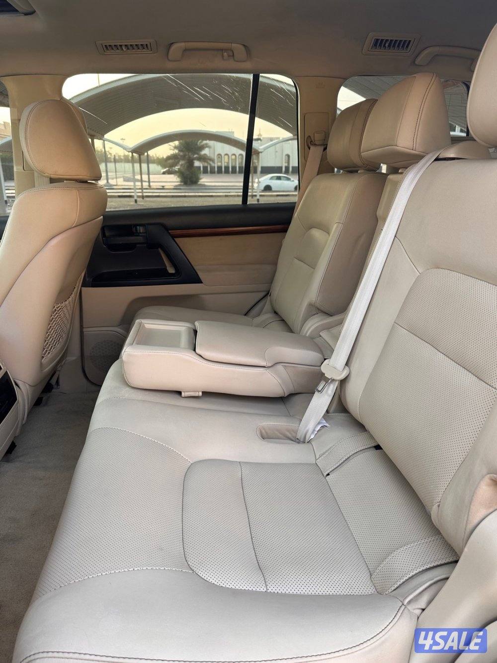 لاند كروزر GXR V8 فل أبشن5