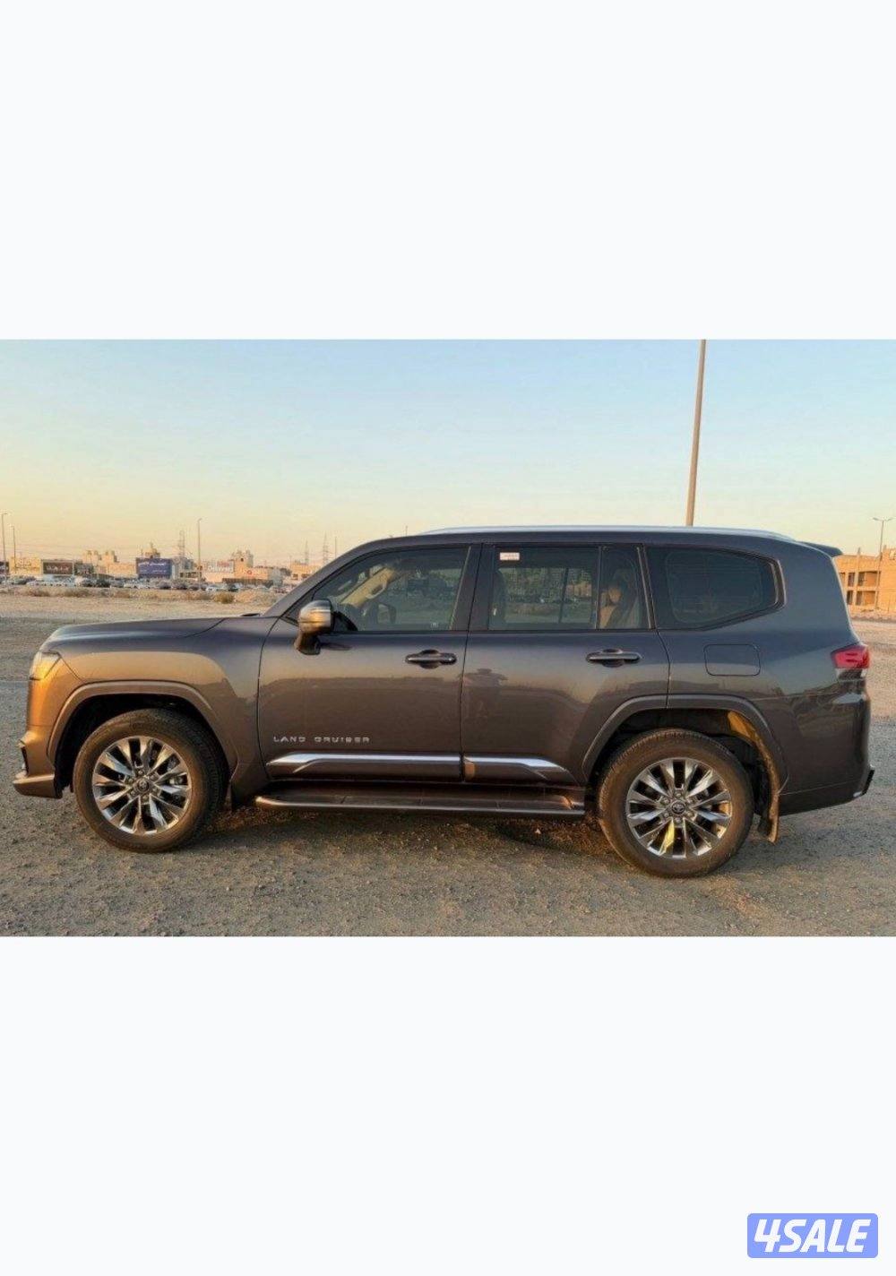 جيب لاند كروزر مالك الاول  صبغ وكاله وعليها حمايه كامل1