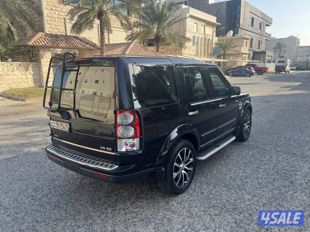 2012 لاندروفر LR42