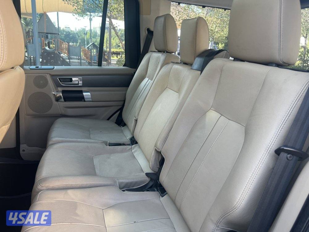 2012 لاندروفر LR410