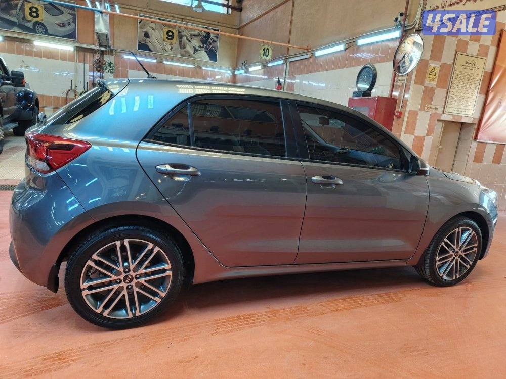 للبيع كيا ريو موديل ٢٠١٨ صبغ الوكالة4