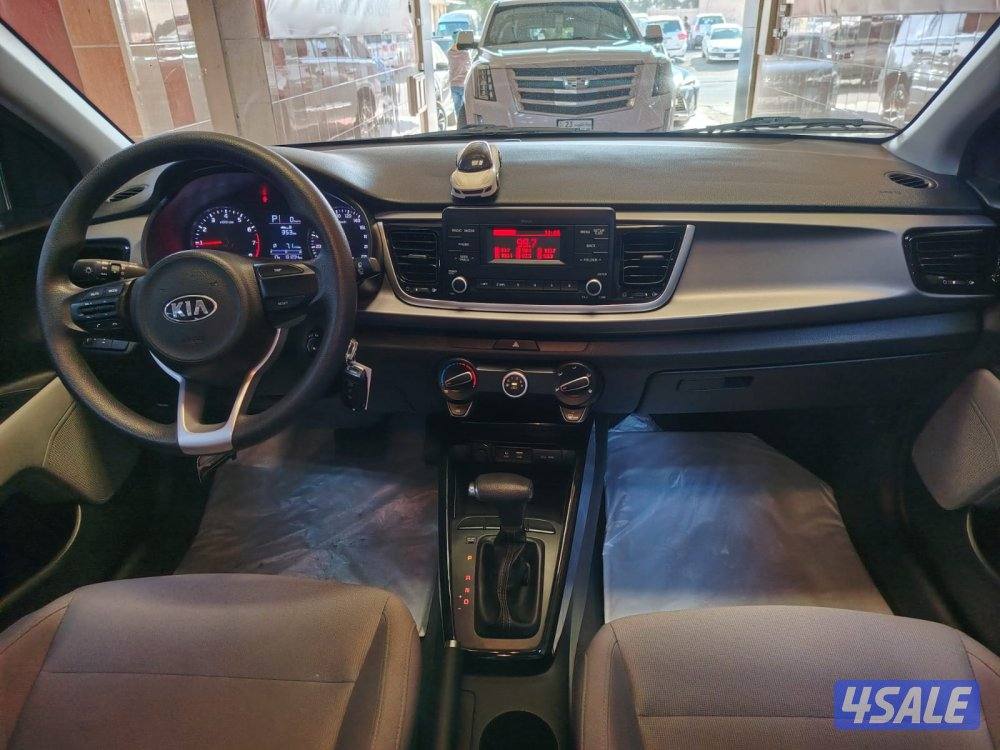 للبيع كيا ريو موديل ٢٠١٨ صبغ الوكالة6