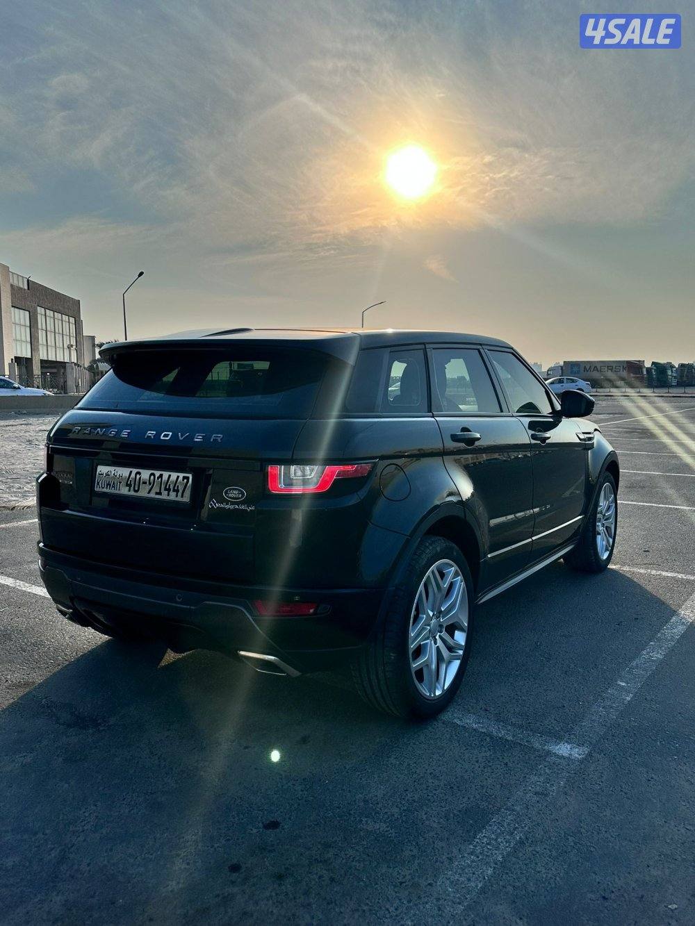 لاندروفر ايفوك موديل 2017 عداد ١٢٧ الف فل كامل المواصفات بحاله ممتازه3