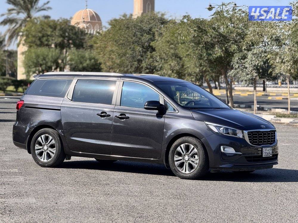 كيا كرنفال موديل 20200