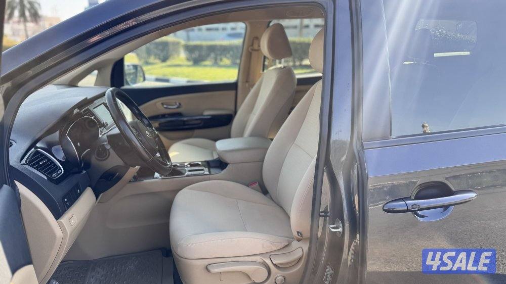 كيا كرنفال موديل 20206