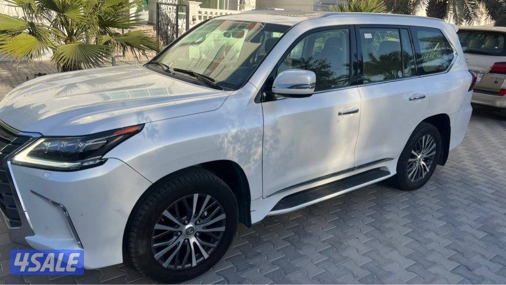 للبيع لكزس LX570 موديل ٢٠٢١0