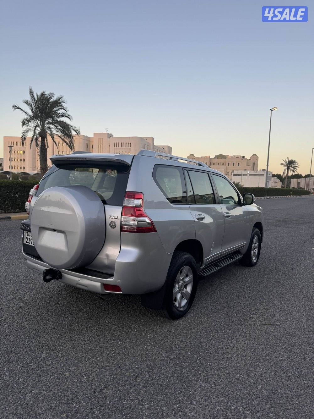 تويوتا برادو TXL بحاله ممتازة 20162