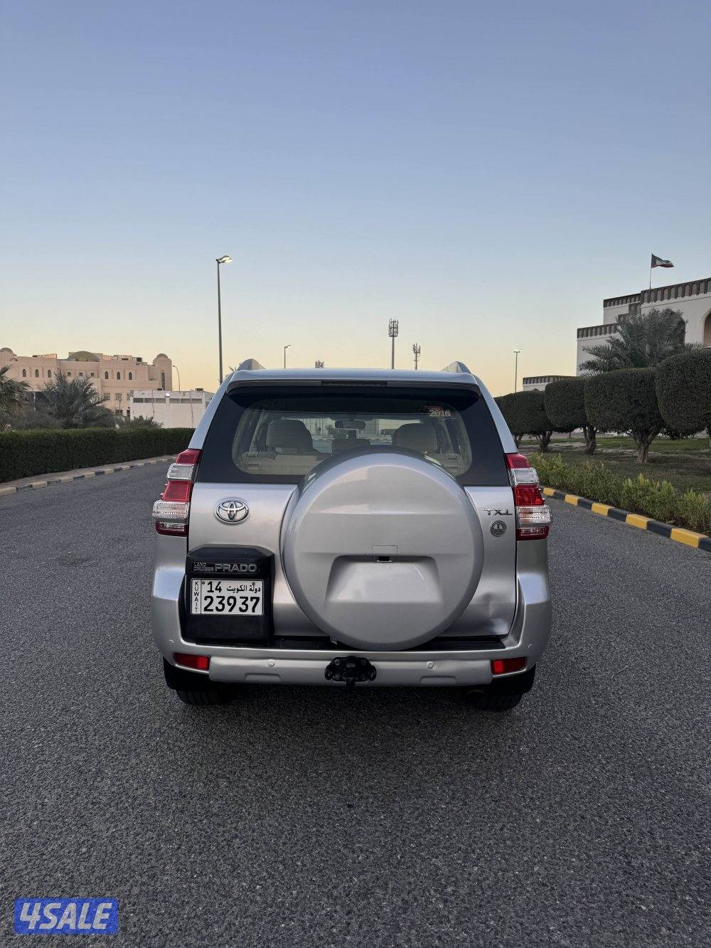 تويوتا برادو TXL بحاله ممتازة 20164