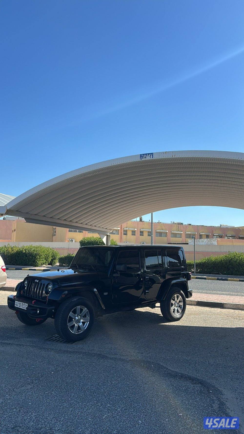 السلام عليكم للبيع رانقلر 2011 شرط الفحص قير مكينه شاصي يوجد اصباغ0