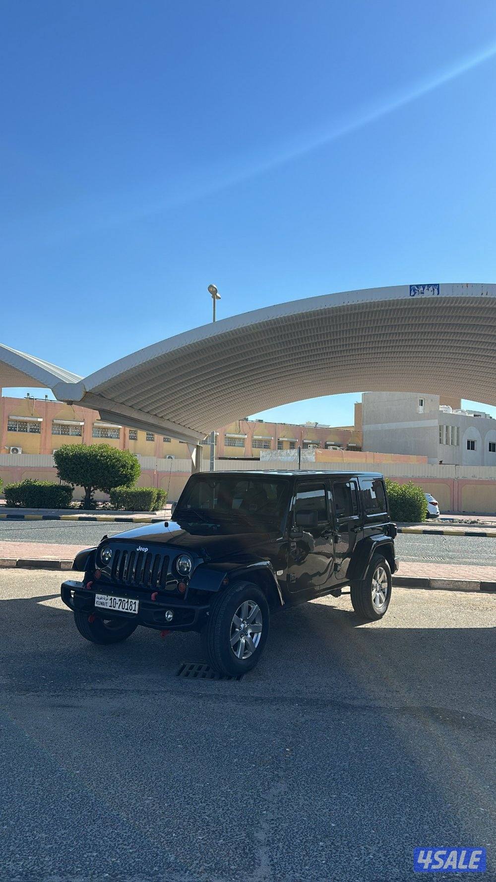 السلام عليكم للبيع رانقلر 2011 شرط الفحص قير مكينه شاصي يوجد اصباغ2